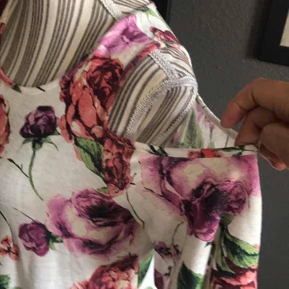 🔥ee:some Floral Cold Shoulder top - Picture 4 of 7
